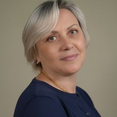 Усова Елена